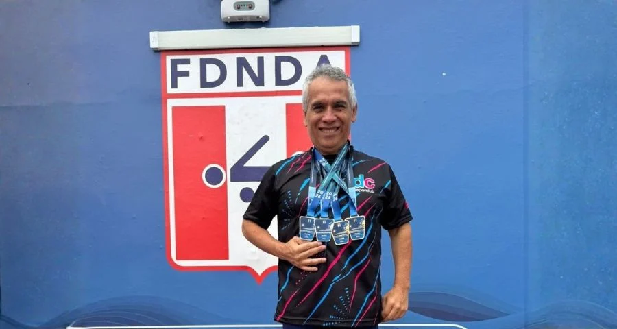 Wilfredo Menacho Récord Nacional 400 combinado – Masters 2026